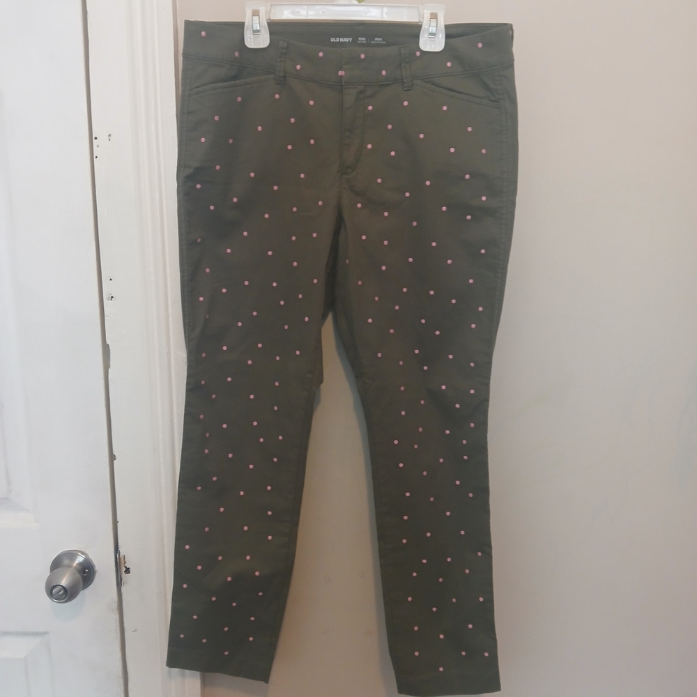 Old Navy Pixie Olive Green Cropped  Mid Rise Pants with Pink Polka Dots